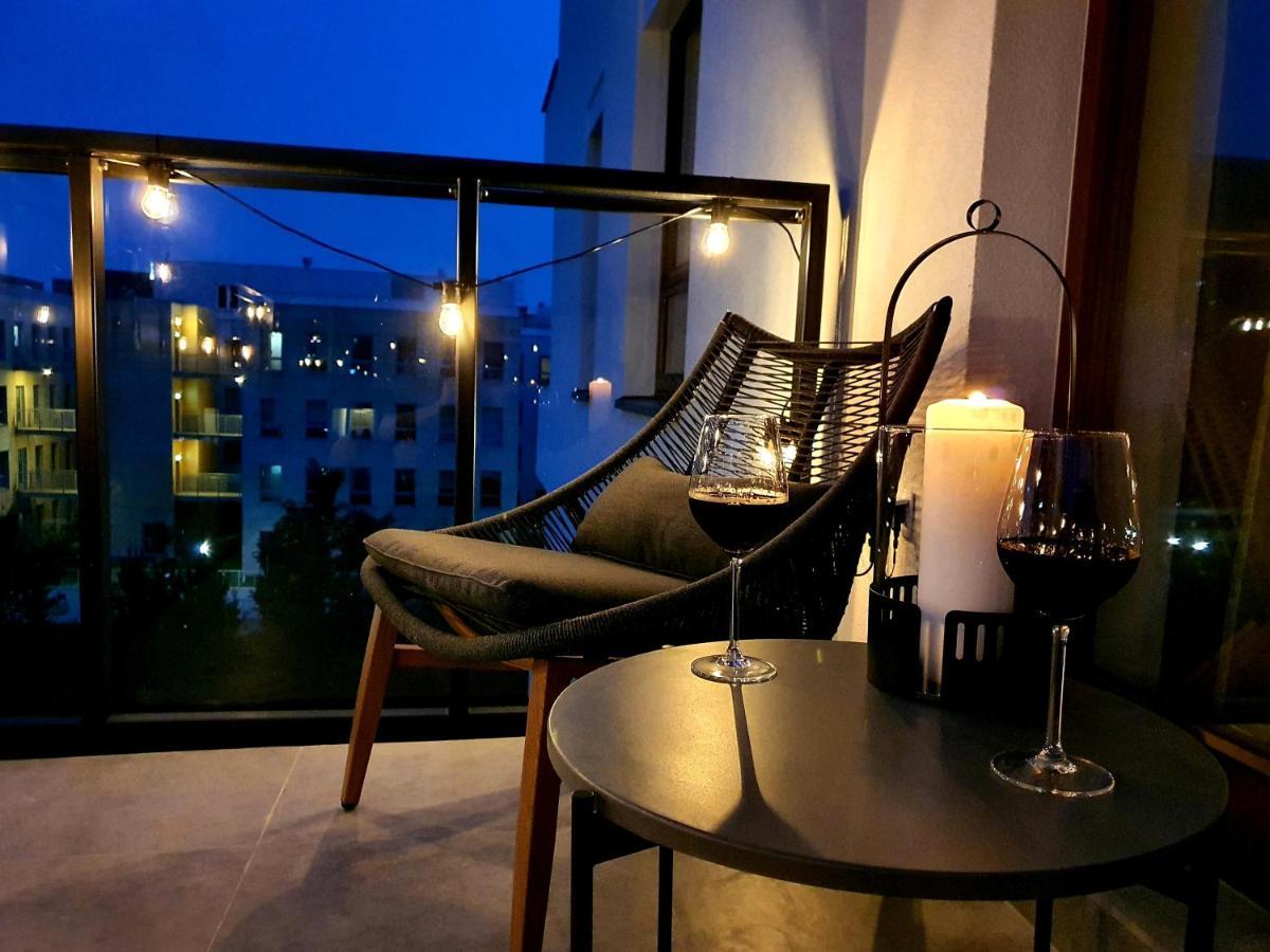 Lotnisko Chopina Modern Studio Varsó Kültér fotó